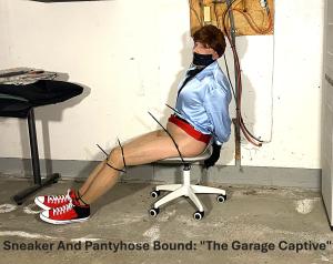 joycealexander.net - "The Garage Captive", Part II - Photo Set/Slideshow - Oct 26 thumbnail